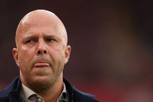 卡拉格：利物浦正处于危机时刻，需要加强身体对抗能力