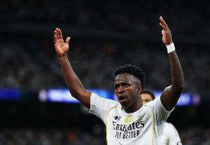 TA：维尼修斯感觉阿隆索对他不公平 巴尔韦德更想踢中场