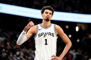 苏群：等新老合体 马刺的上限不可想象 文班亚马已经开始冲击MVP