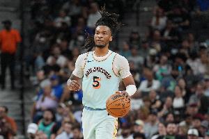 成熟双枪！卡斯尔21分6板8助攻4断1帽 瓦塞尔17分9板1助1帽