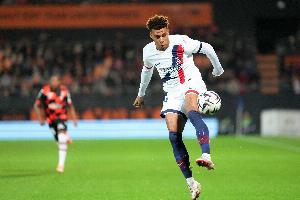 记者：杜埃不需要进行手术，预计伤缺6到8周