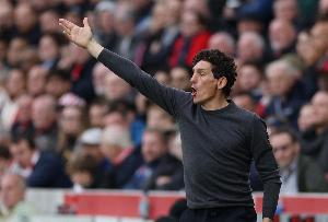 小蜜蜂主帅：我们的比赛赢得实至名归，本可以再进一两个球