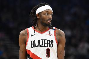 替补火力！格兰特17投6中&罚球4中3 贡献17分1板4助1帽