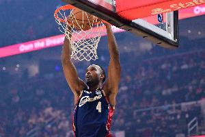 难救主！莫布里15中8拿到21分11板5助 三分4中3但罚球7中2