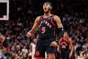 17中10砍24分！！珀尔特尔：奎克利找回了手感 他一直都打得不错