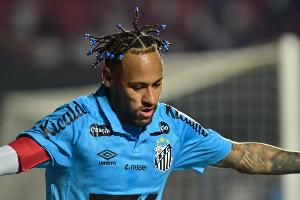 桑托斯足球总监力挺内马尔：无论顺境或逆境，我会永远支持你