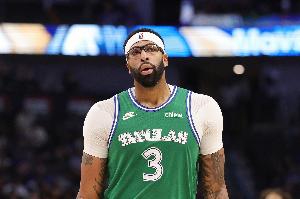 媒体人：浓眉放市场上肯定有人要 不过不见得能卖到特别好的价格