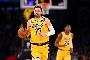 韦德：东契奇的防守会被每支球队针对 所以湖人会予以相应的布防