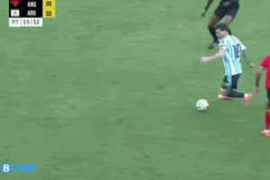 友谊赛这强度？梅西遭安哥拉球员背后剪刀脚，阿尔马达眉骨被打破