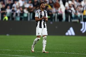 米体：劳埃德·凯利有望周末重返尤文大名单，卡巴尔也接近复出