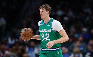 18岁331天！弗拉格单场至少20分5板5助且0失误 NBA历史最年轻